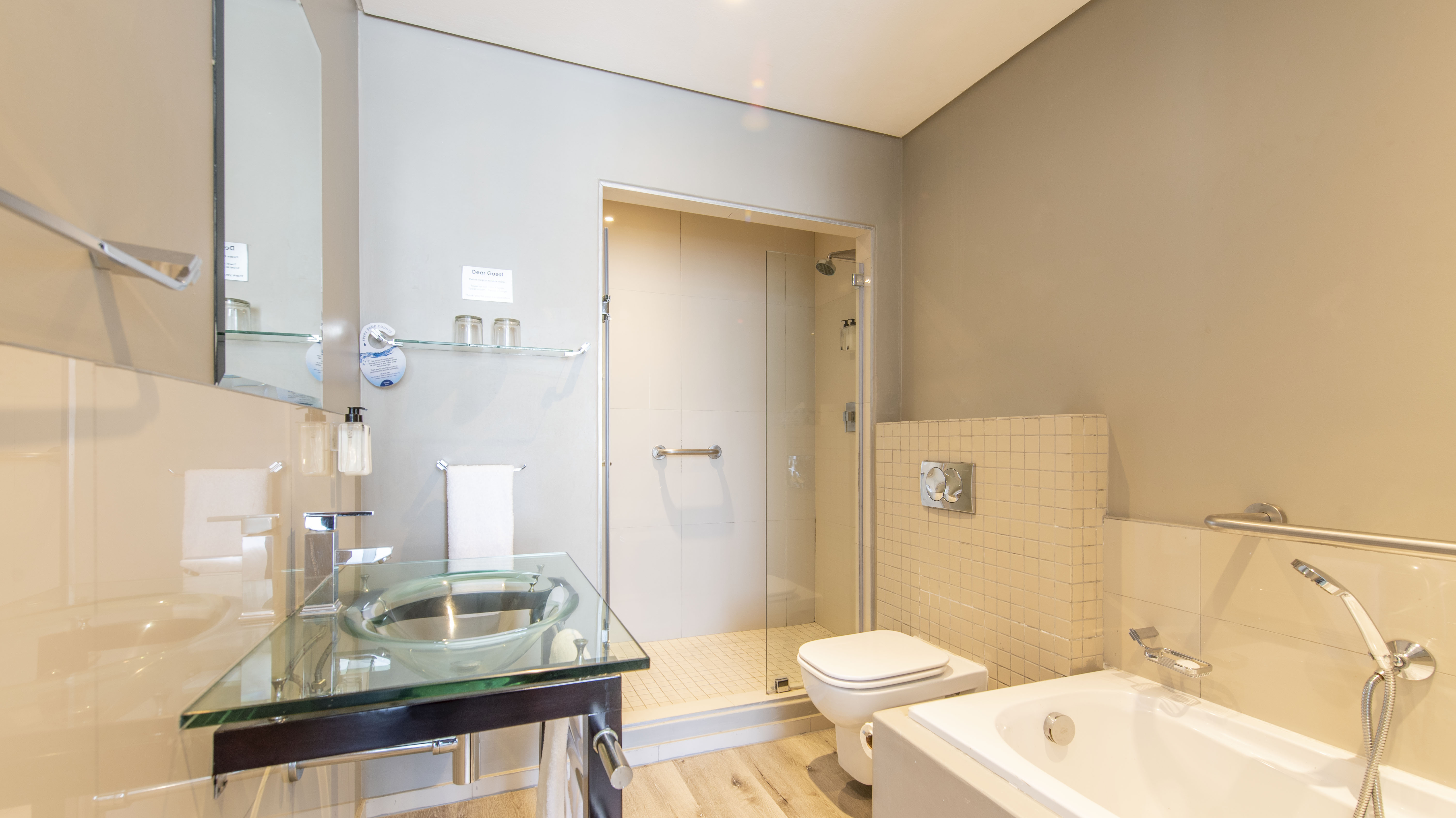 1 Bedroom Property for Sale in Bloubergstrand Western Cape